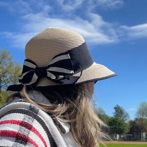 Meet your Posher, Bea